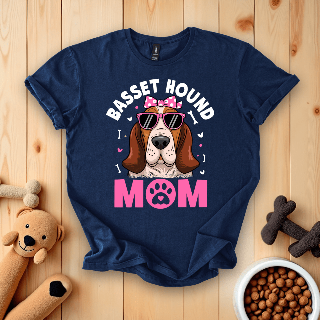 Navy / S Basset Hound Mom T-Shirt