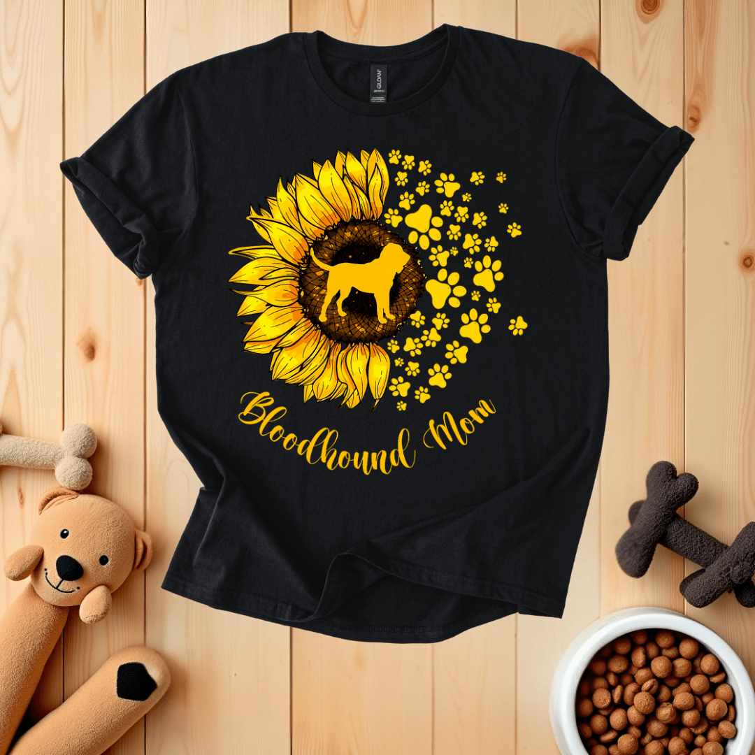 Black / S Bloodhound Mom T-Shirt